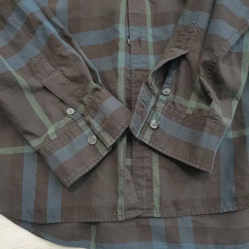 [SOLD OUT] 버버리 브릿 체크패턴 남방 L사이즈