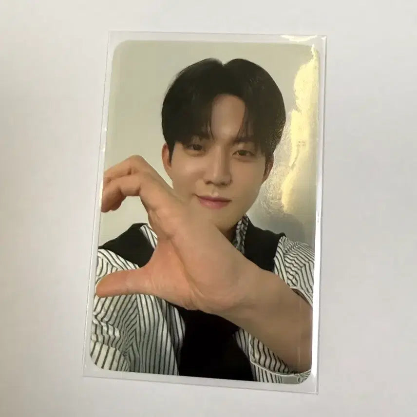 [SOLD OUT] 데이식스 도운 양면 하트 포카 welcome to the show 4만원