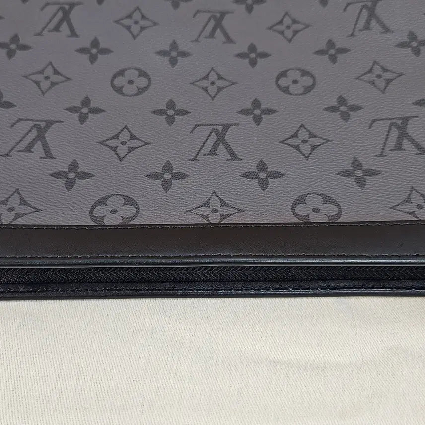 [BUNJANG] Louis Vuitton Pochette Voyage Clutch / 루이비통 리버스 포쉐트 보야주 클러치