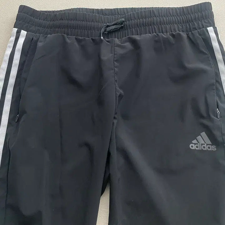 [BUNJANG] Adidas Training Woven Pants / 아디다스 트레이닝 우븐 팬츠