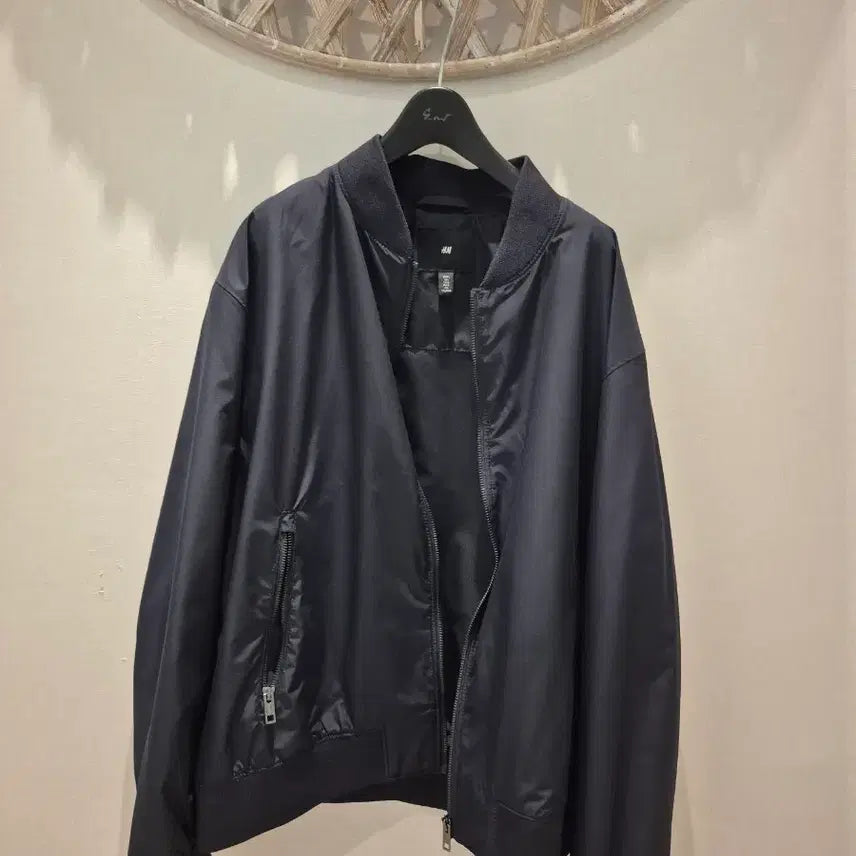 [BUNJANG] H&amp;M Black Bomber Jacket Size 100 / H&amp;M 블랙 봄버 자켓 100사이즈