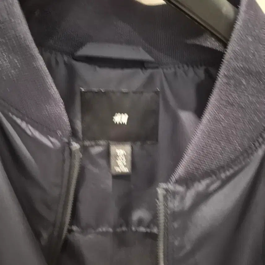 [BUNJANG] H&amp;M Black Bomber Jacket Size 100 / H&amp;M 블랙 봄버 자켓 100사이즈