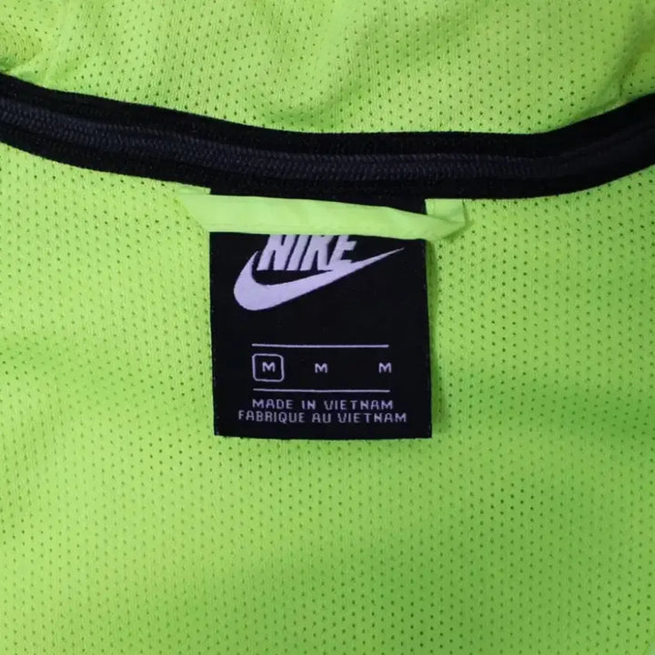 [BUNJANG] Nike Barcelona Windrunner Neon Windbreaker Jacket / Nike 나이키 바르셀로나 윈드러너 형광 바람막이 P142