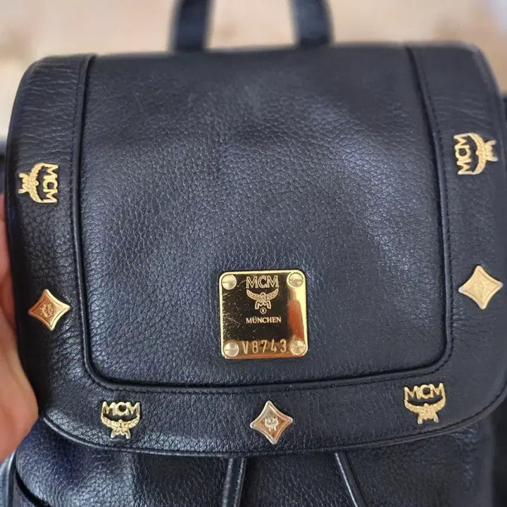[BUNJANG] MCM Black Cowhide Backpack / mcm블랙 소가죽백팩