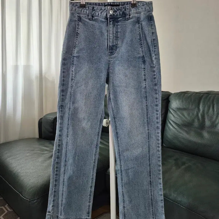 [BUNJANG] MIXXO Bootcut Denim Jeans 24 / 미쏘 라인 연청 부츠컷 데님 24