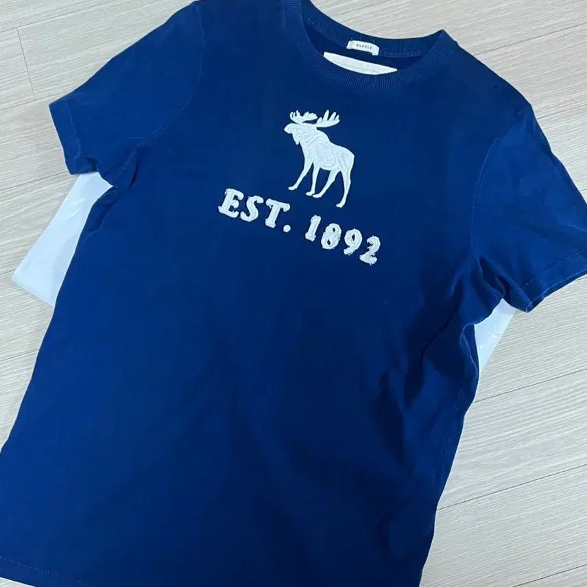 [SOLD OUT] <M>아베크롬비 순록 반팔