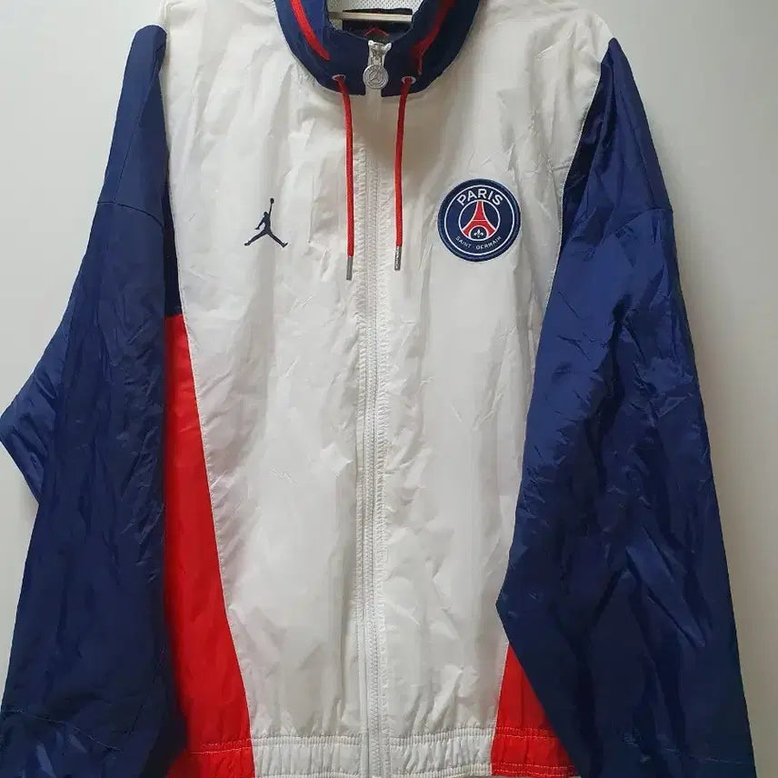 [SOLD OUT] 조던 x 파리생제르망 로고 후디 자켓(바람막이) XL
