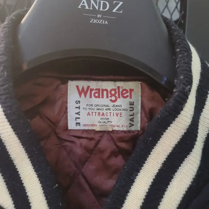 [BUNJANG] Wrangler Varsity Jacket Stadium Jumper / 90&