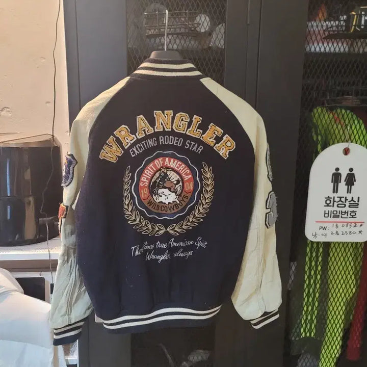 [BUNJANG] Wrangler Varsity Jacket Stadium Jumper / 90&
