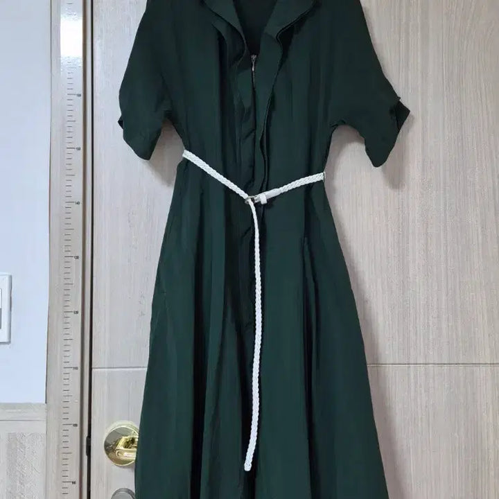 [BUNJANG] JIGOTT Front Zip Ruffle A-Line Long Dress / JIGOTT 앞지퍼 셔츠 러플 A라인 롱원피스 55