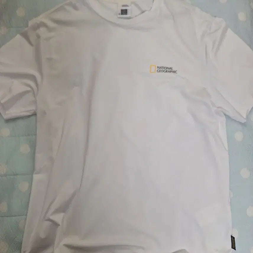[SOLD OUT] 내셔널지오그래픽 기능성반팔티XL(105