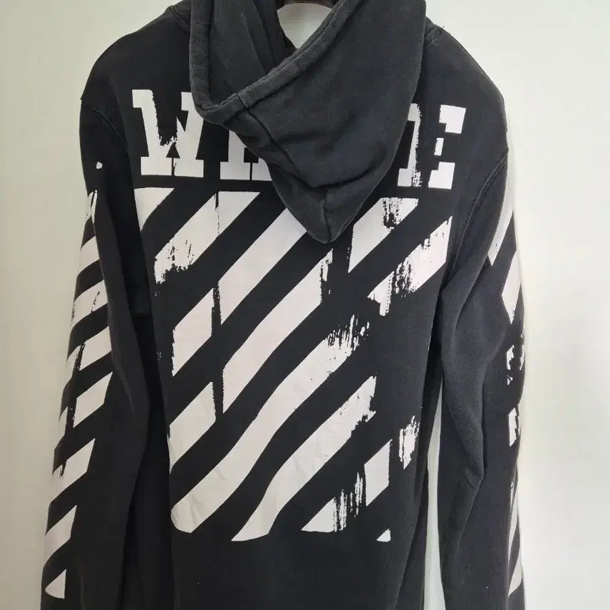 [BUNJANG] Off-White Black Printing Hoodie / 오프화이트 블랙 프린팅 후드티!최상품!