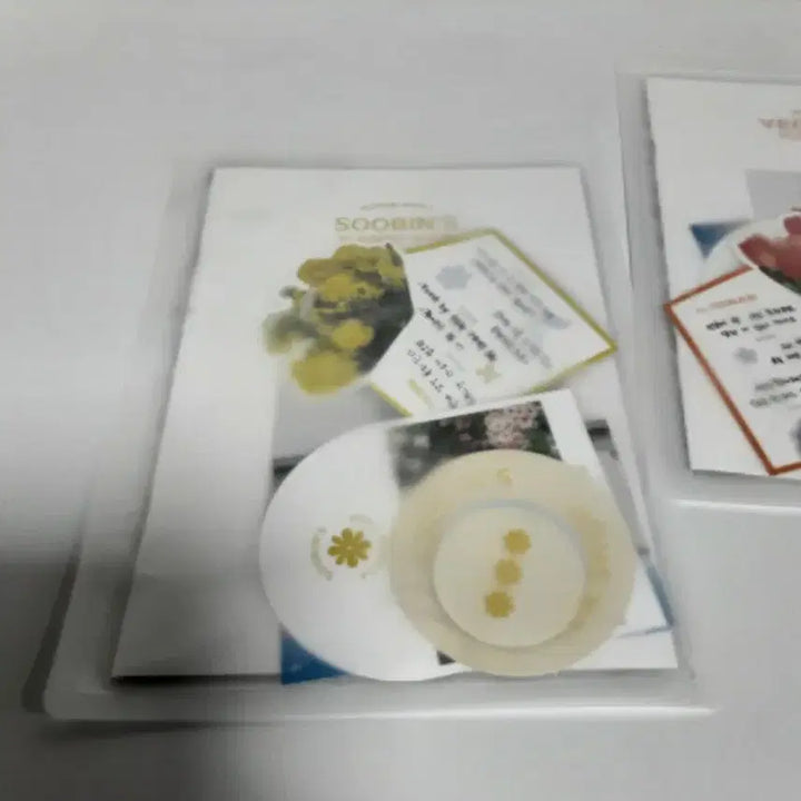 [BUNJANG] TXT Flower Shower Photocard Bundle Set / 투모로우바이투게더 플라워샤워 포토카드 4장