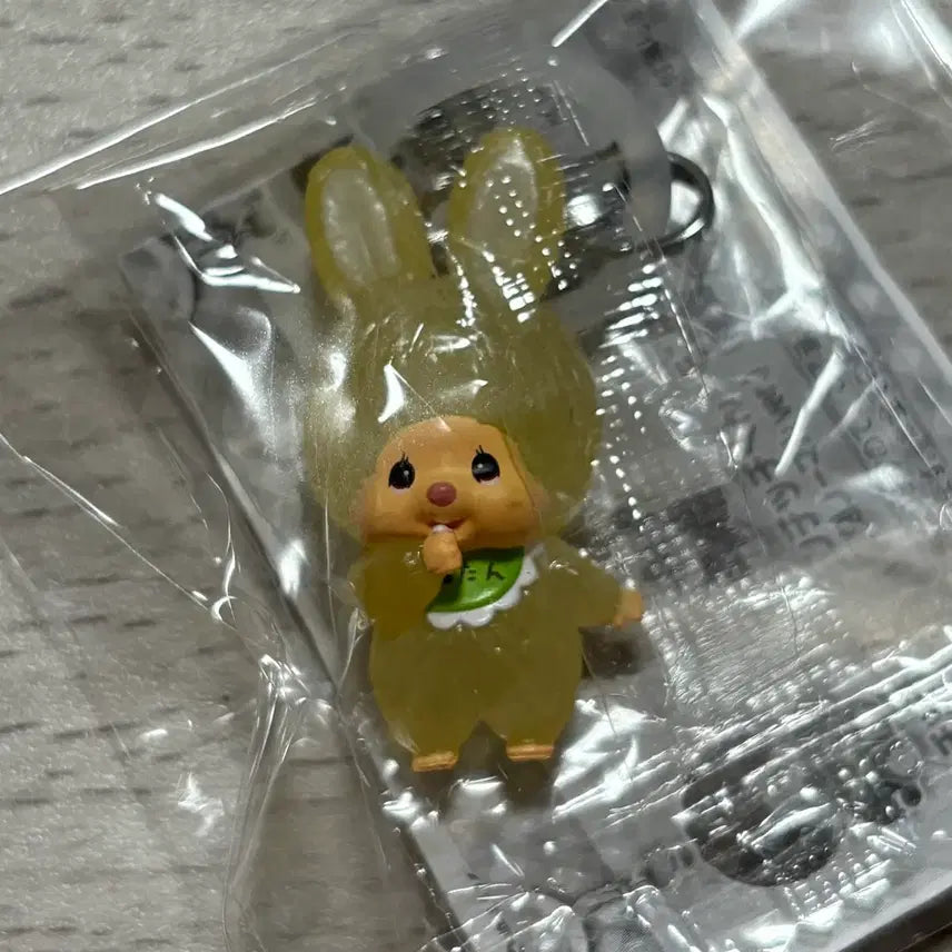 [BUNJANG] Yellow Chimutan Monchhichi Mejirushi Gacha / 옐로우치무탄/ 몬치치 메지루시 가챠