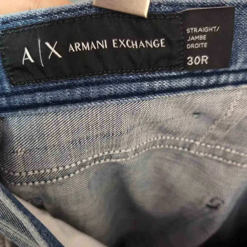 [BUNJANG] Giorgio Armani Light Wash Denim Jeans / 아르마니 연청 워싱데님 청바지