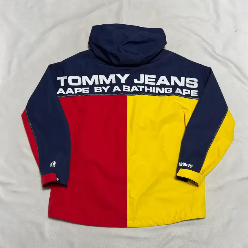 [BUNJANG] Ape Tommy Hilfiger Color Block Windbreaker Jacket / M 에이프 타미 진스 콜라보 배색 바람막이
