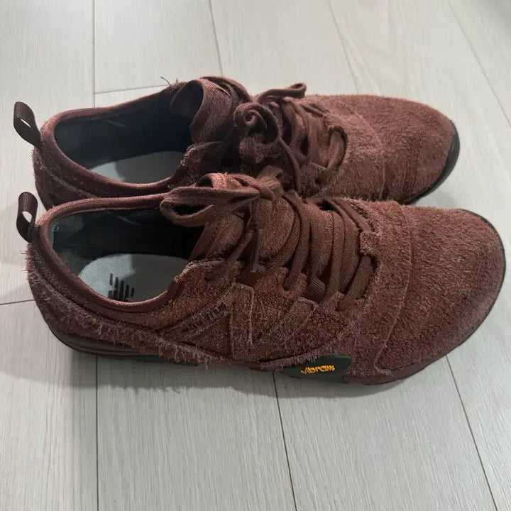 [BUNJANG] New Balance MT10OPR Brown Sneakers / 뉴발 MT10OPR Brown 240