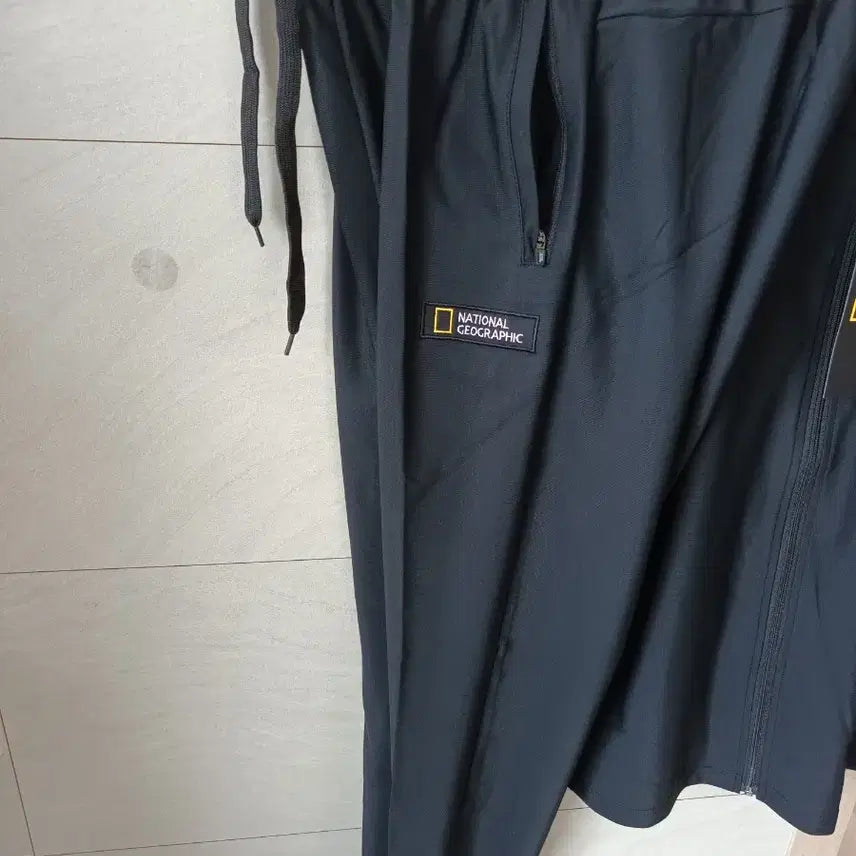 [BUNJANG] National Geographic Training Set M / 내셔널지오그래픽 춘추용 트레이닝 세트 M 새상품 블랙