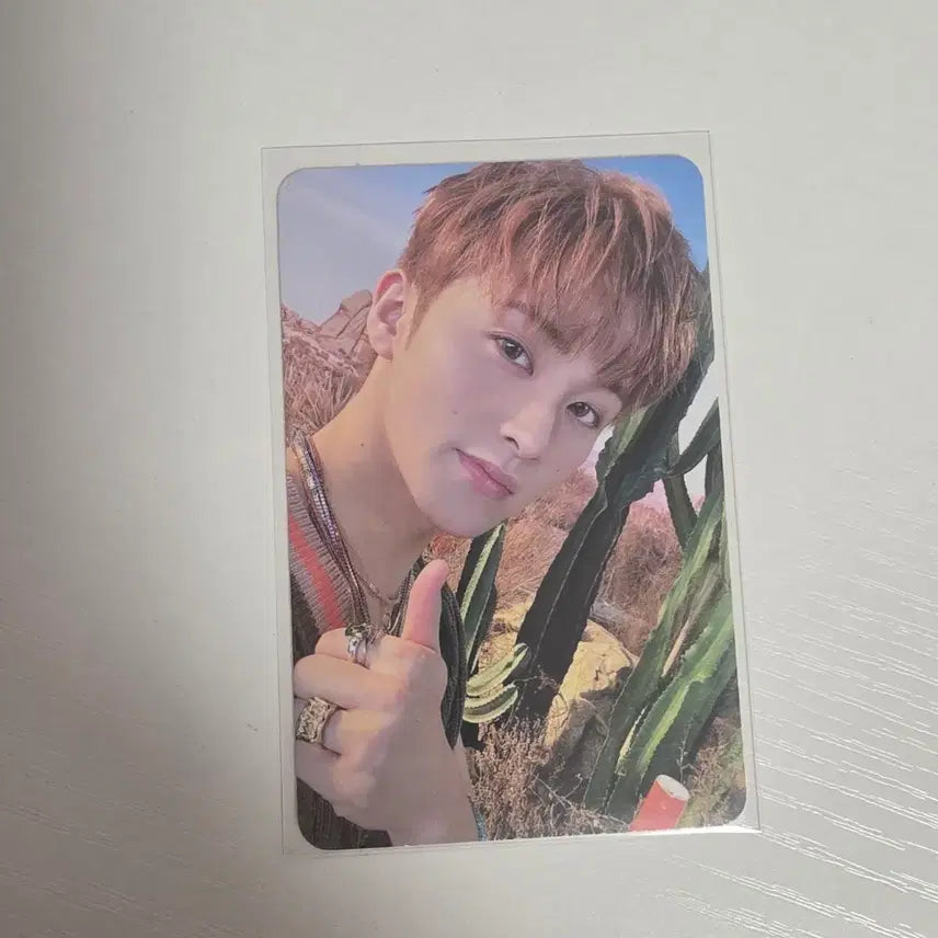 [BUNJANG] NCT Mark Walk Version Photocard / 엔시티 마크 포카 walk 삐그덕