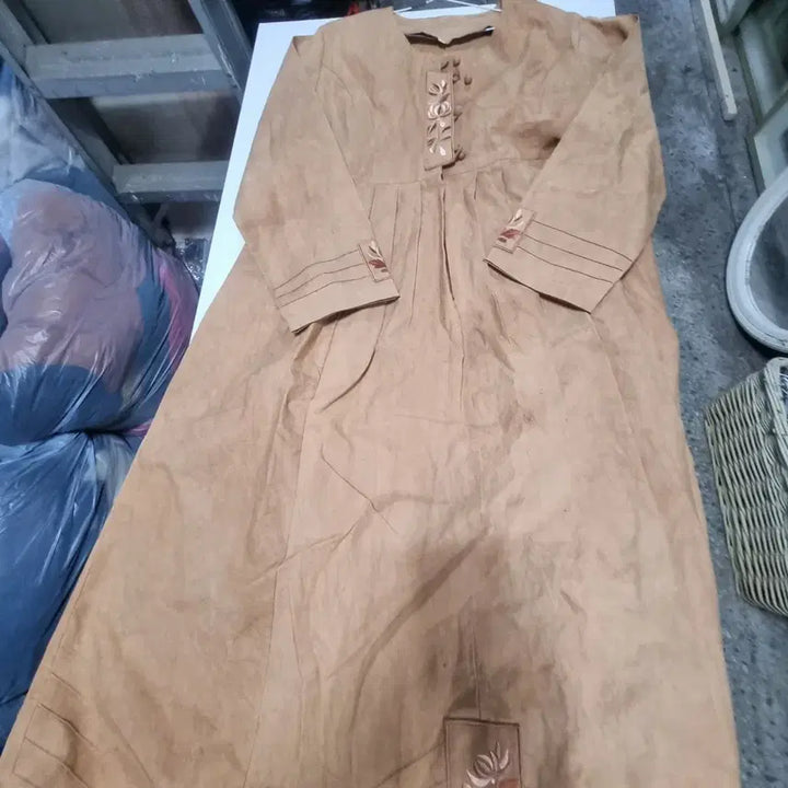 [BUNJANG] Embroidered Persimmon-Dyed Long Dress / 감물 염색 자수 롱 원피스