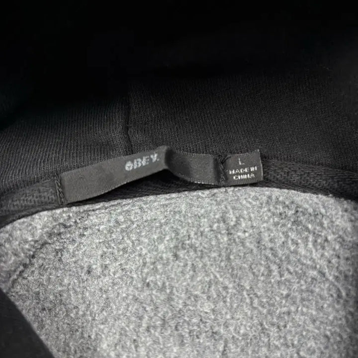 [BUNJANG] OBEY Black Hoodie / 오베이 블랙컬러 후드티