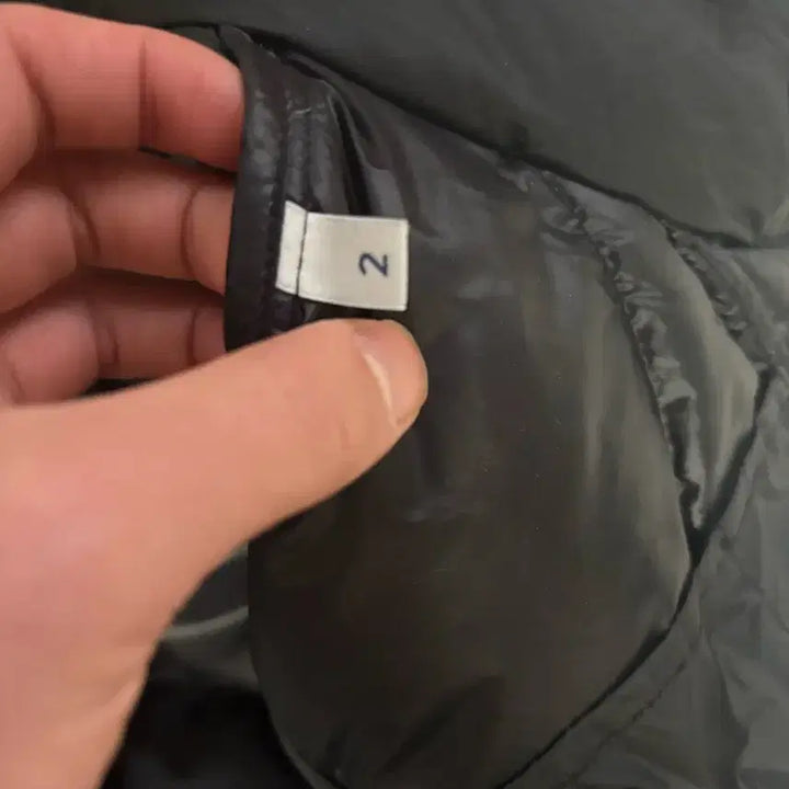 [BUNJANG] Moncler Vest Padded Jacket Size 2 New Tag / 몽클레어 조끼패딩 2사이즈 신형탭