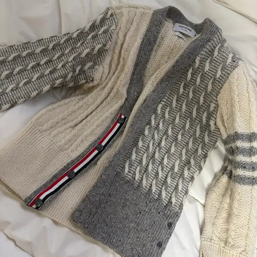 [BUNJANG] Thom Browne Funmix Cardigan Size 3 (New Tab) / 톰브라운 펀믹스 가디건 3사이즈 신형탭