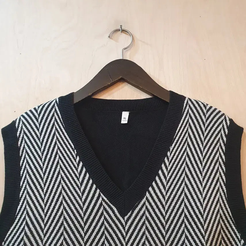 [BUNJANG] Herringbone Pattern Knit Vest XL / 헤링본 패턴 니트 조끼 XL