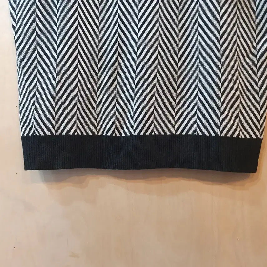[BUNJANG] Herringbone Pattern Knit Vest XL / 헤링본 패턴 니트 조끼 XL