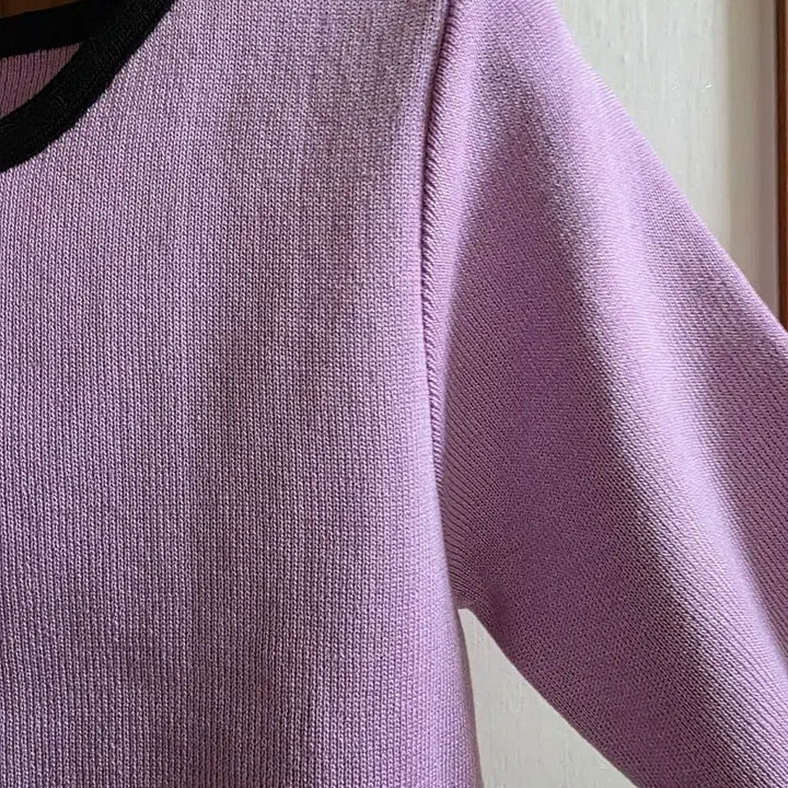 [SOLD OUT] (새상품) 검정 테두리 포인트 끈원피스가디건셋트..연한 보랏빛(44~55