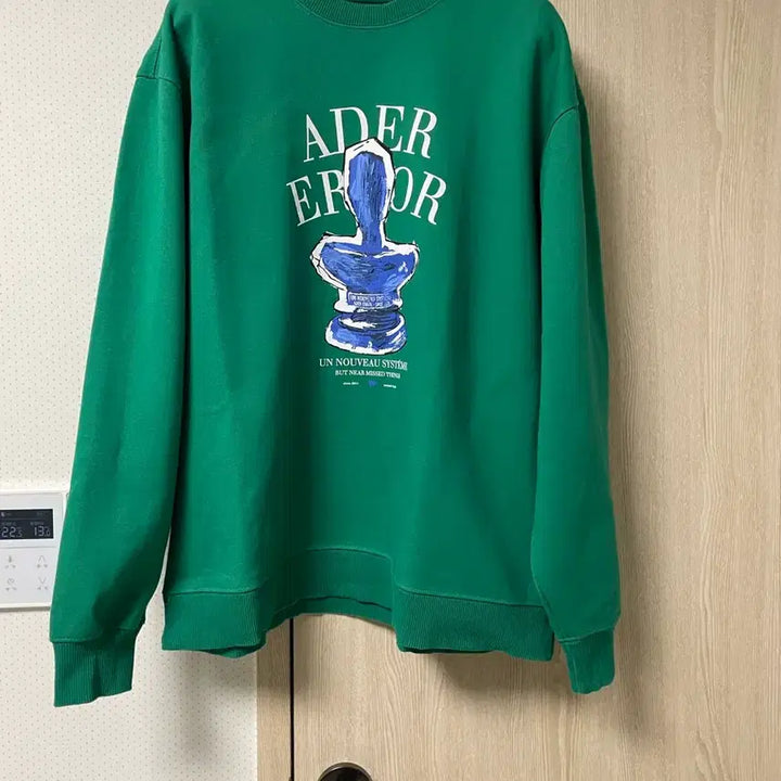 [BUNJANG] Ader Error Trophy Sweatshirt Green / 아더에러 트로피 맨투맨 그린, a2 사이즈