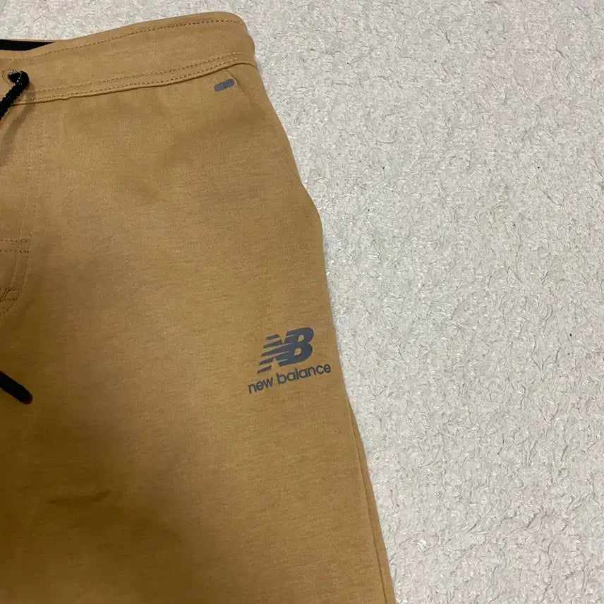 [BUNJANG] New Balance Brown Training Pants Size S / 뉴발란스 브라운 트레이닝 바지 s 75