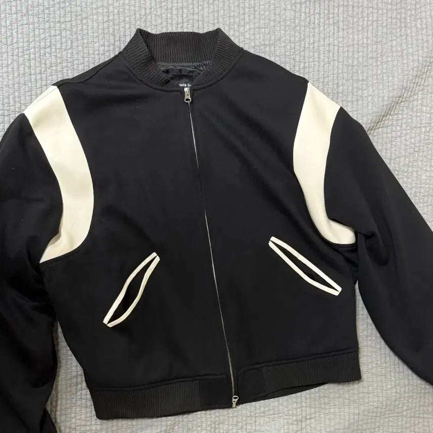 [BUNJANG] Varsity Jacket / 바시티 자켓