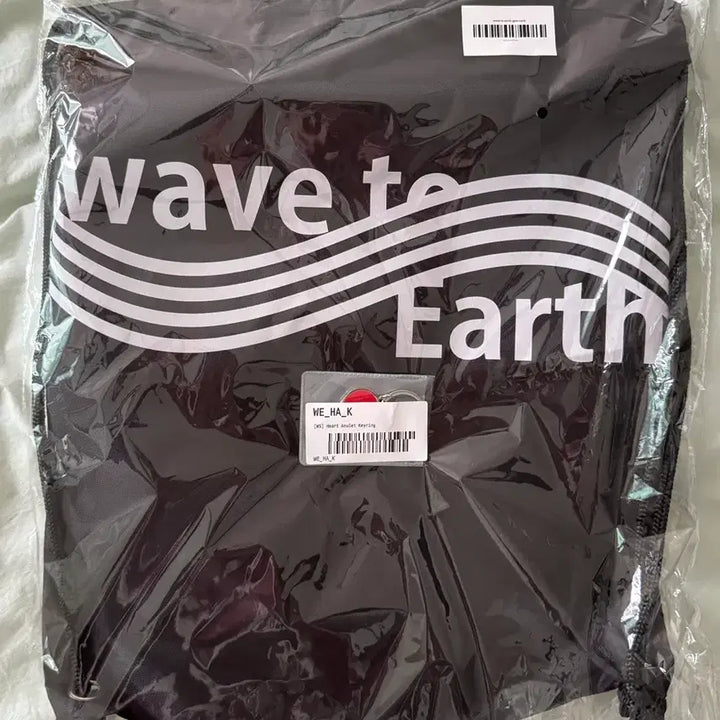 [BUNJANG] Wave to Us Merchandise Bundle Set / 웨이브투어스 짐색과 하트키링 팝니다.