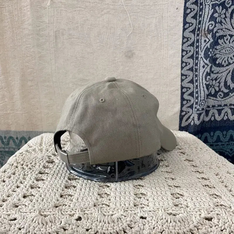 [BUNJANG] W.A.U Big Logo Embroidered Baseball Cap / [S] 우알롱 빅로고 자수 볼캡 야구모자