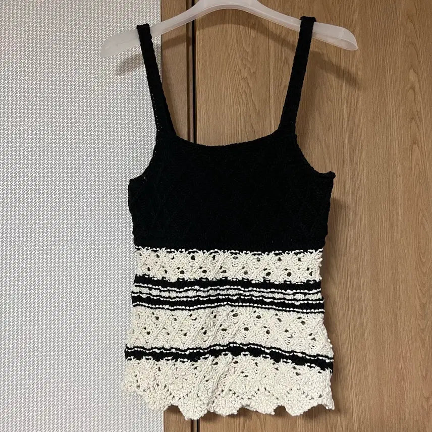 [BUNJANG] ZARA 자라 나시 레이스 뜨개 크로셰 레이스 4331/124/093 / ZARA 자라 나시 레이스 뜨개 크로셰 레이스 4331/124/093