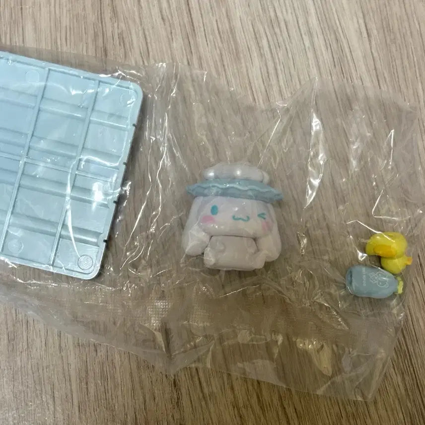 [BUNJANG] Sanrio Cinnamoroll Diorama Pop Random Figure / 산리오 시나모롤 디오팝 랜덤 피규어