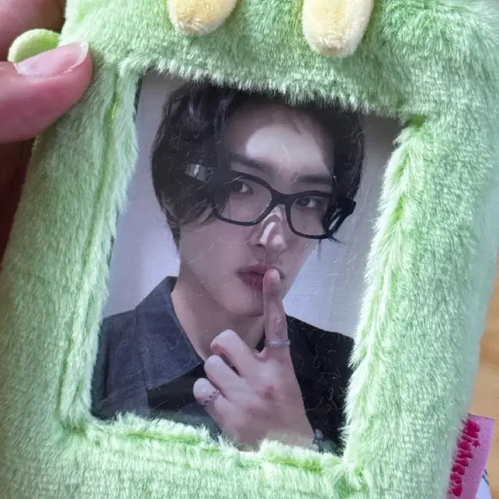 [BUNJANG] ATEEZ MYTEEZ Mingi Photocard Holder Keychain / 에이티즈 마이티즈 포토홀더 키링 - 민기