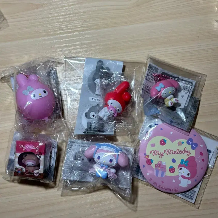 [BUNJANG] My Melody Gacha Set (5 Items + Hand Mirror) / 마이멜로디 가챠 세트 (4종+손거울 선물!!!)