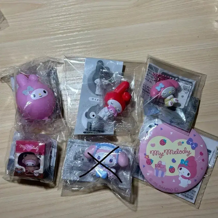 [BUNJANG] My Melody Gacha Set (5 Items + Hand Mirror) / 마이멜로디 가챠 세트 (4종+손거울 선물!!!)