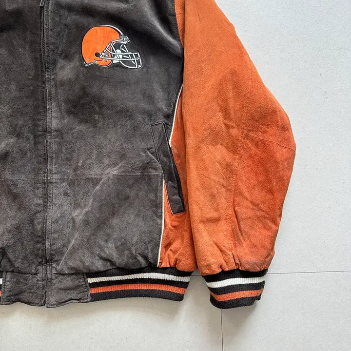 [SOLD OUT] NFL 브라운스 G-III 리얼레더 바시티 자켓 XL