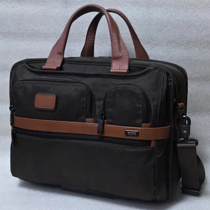 [BUNJANG] Tumi Alpha 2 Expandable Briefcase Laptop Bag Espresso / 투미 TUMI 알파2 익스펜더블 브리프 케이스 랩탑 백 26141ES2E