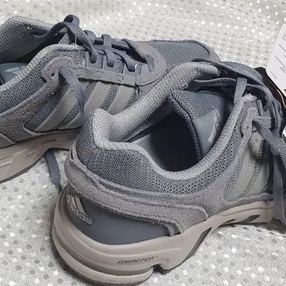 [BUNJANG] Adidas Sneakers / 새신발) 아디다스 운동화 230