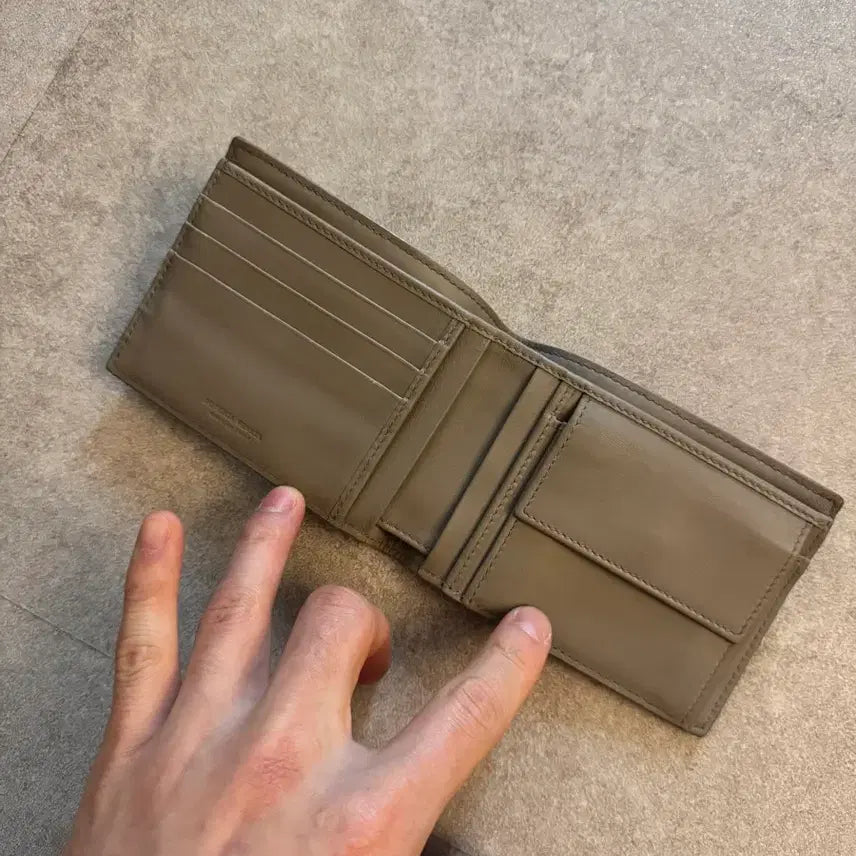 [BUNJANG] Bottega Veneta Intrecciato Bi-fold Wallet / 보테가 반지갑