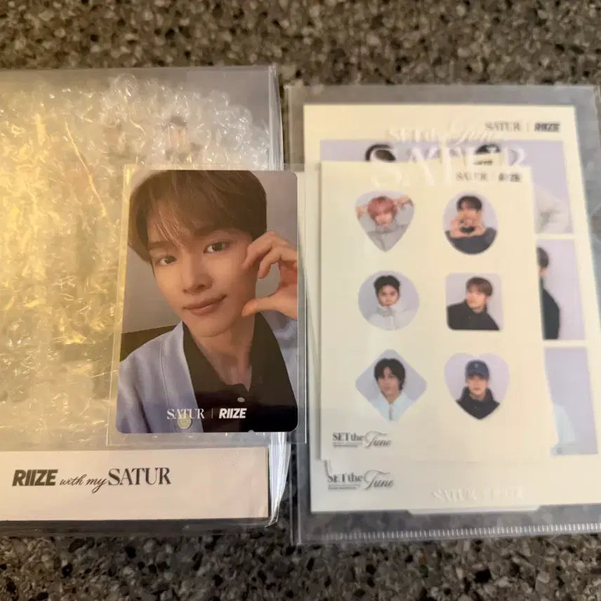 [SOLD OUT] 라이즈 성찬 세터 포카+등신대+스티커