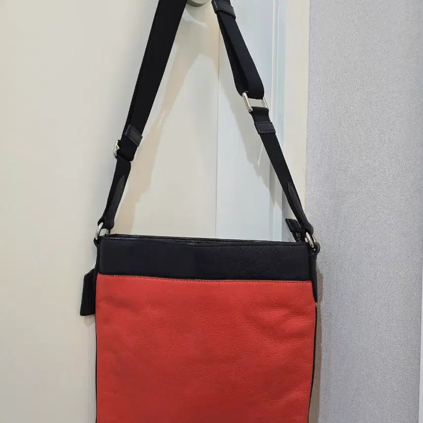 [BUNJANG] Coach Crossbody Messenger Bag / 정품 코치 COACH  크로스바디 메신저백 사용감없음