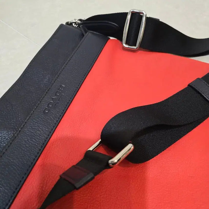 [BUNJANG] Coach Crossbody Messenger Bag / 정품 코치 COACH  크로스바디 메신저백 사용감없음