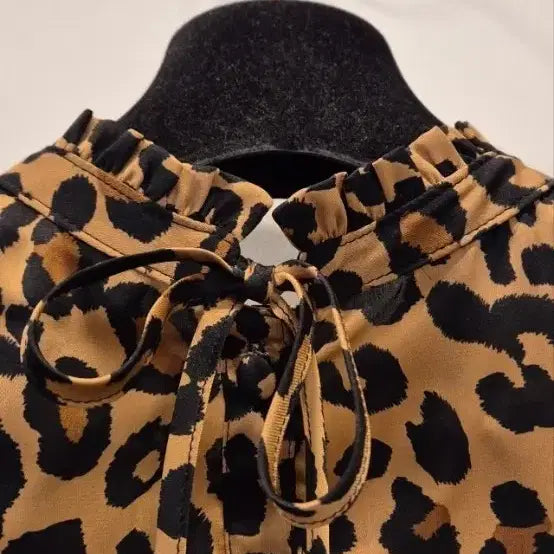 [BUNJANG] SJYP Leopard Frill Blouse / SJYP 레오파드 블라우스