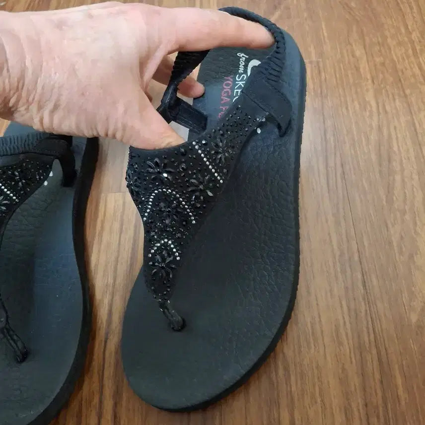 [BUNJANG] Skechers Sandals Black 250mm / 스케쳐스 샌들 블랙 250mm
