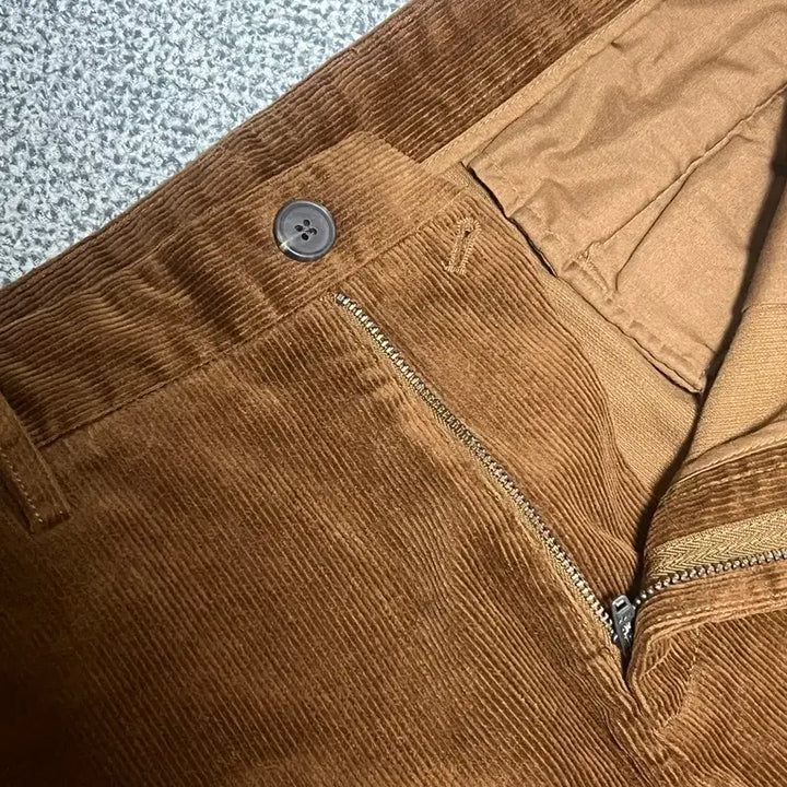 [BUNJANG] Musinsa Standard Regular Fit Corduroy Pants - Light Brown / 무신사 스탠다드 레귤러 핏 코듀로이 팬츠 32사이즈 / 라이트 브라운